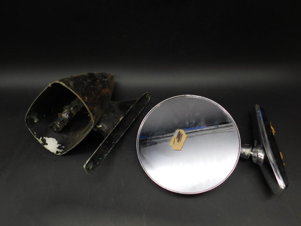 AUTO MIRROR AND MIRROR MOUNT VINTAGE AUTOMOBILIA ANTIQUE (1 of 4)