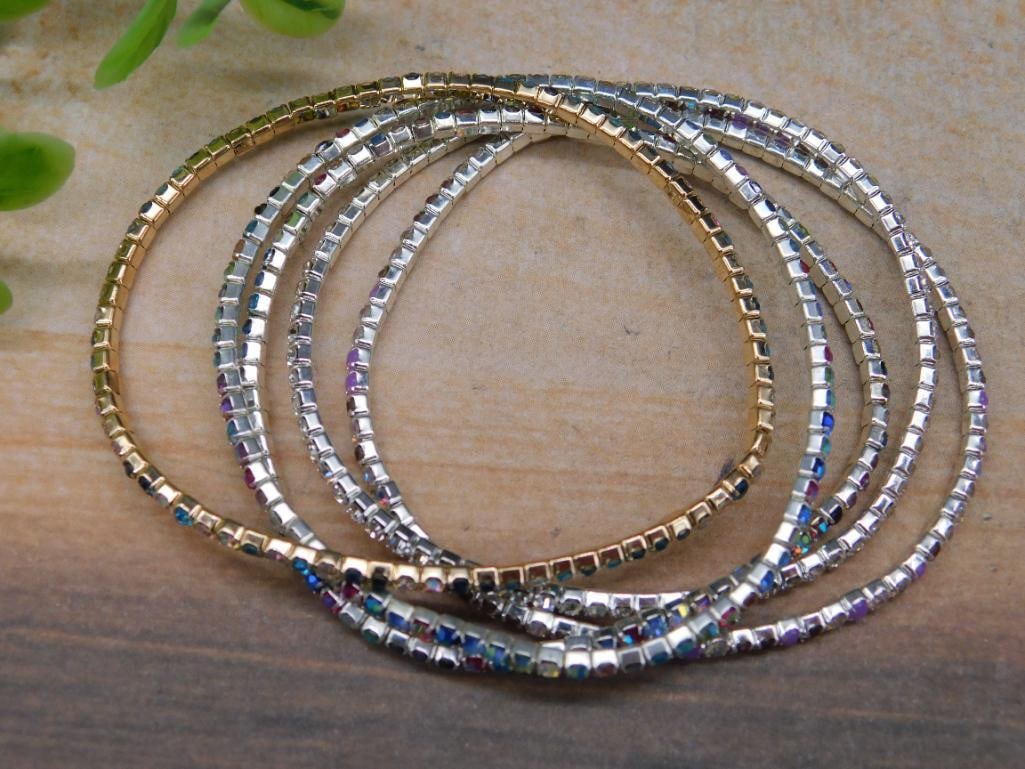 STRETCH BRACELETS (1 of 3)