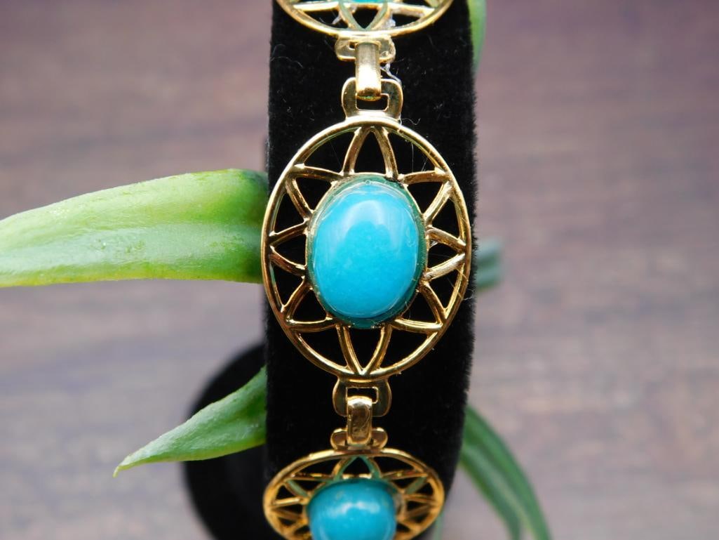 TURQUOISE BRACELET ROCK STONE LAPIDARY SPECIMEN: TURQUOISE BRACELET ROCK STONE LAPIDARY SPECIMEN