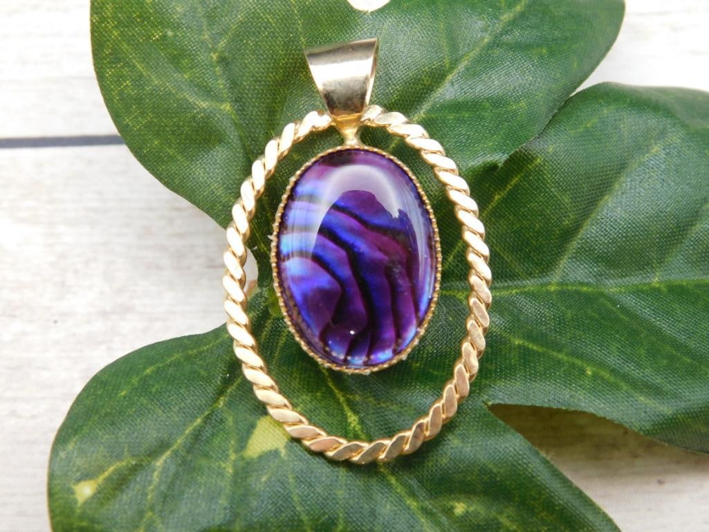 ABALONE STONE PENDANT ROCK STONE LAPIDARY SPECIMEN (1 of 2)