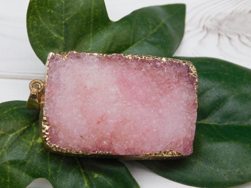 DRUZY QUARTZ PENDANT ROCK STONE LAPIDARY SPECIMEN (1 of 2)