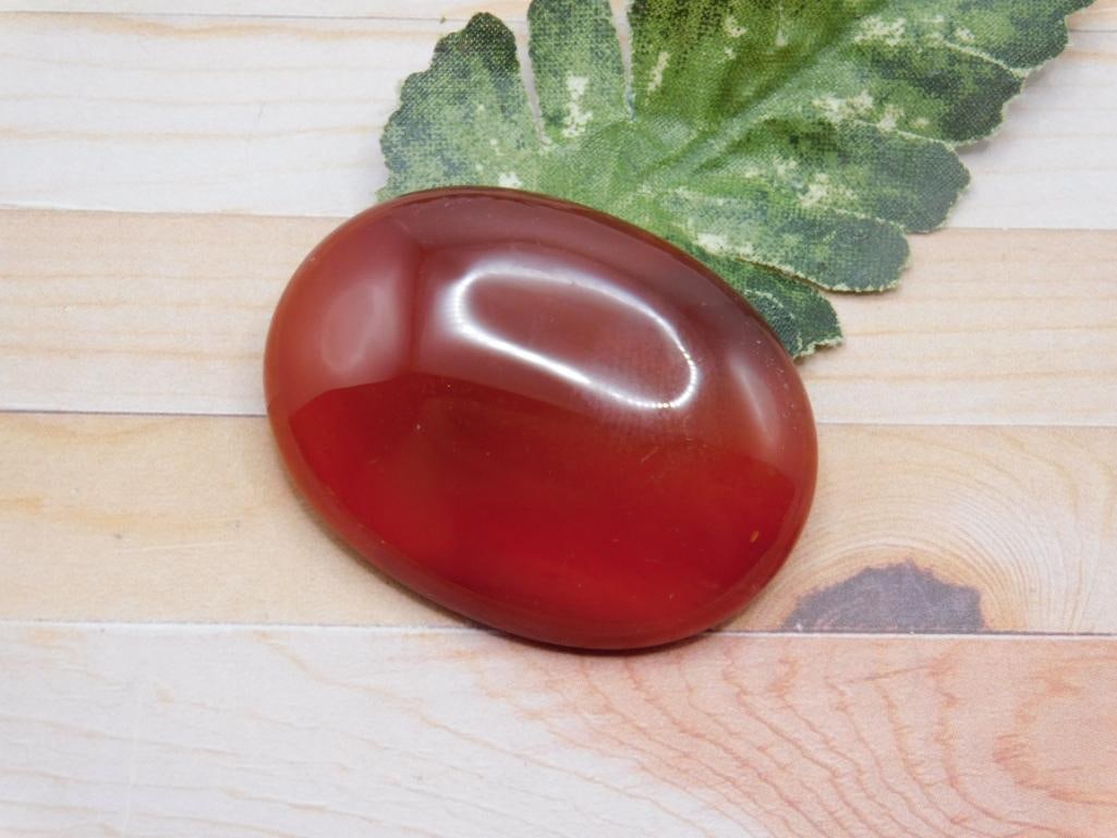 CARNELIAN CABOCHON ROCK STONE LAPIDARY SPECIMEN: CARNELIAN CABOCHON ROCK STONE LAPIDARY SPECIMEN