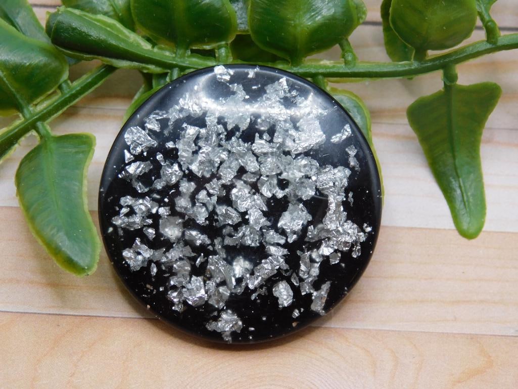 SILVER FLECKED CABOCHON ROCK STONE LAPIDARY SPECIMEN: SILVER FLECKED CABOCHON ROCK STONE LAPIDARY SPECIMEN