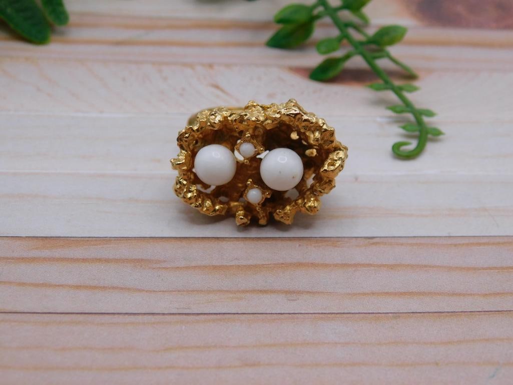 GENUINE STONE RING ROCK STONE LAPIDARY SPECIMEN: GENUINE STONE RING ROCK STONE LAPIDARY SPECIMEN