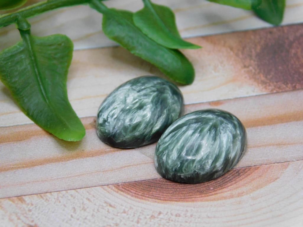 SERAPHINITE CABOCHONS ROCK STONE LAPIDARY SPECIMEN: SERAPHINITE CABOCHONS ROCK STONE LAPIDARY SPECIMEN