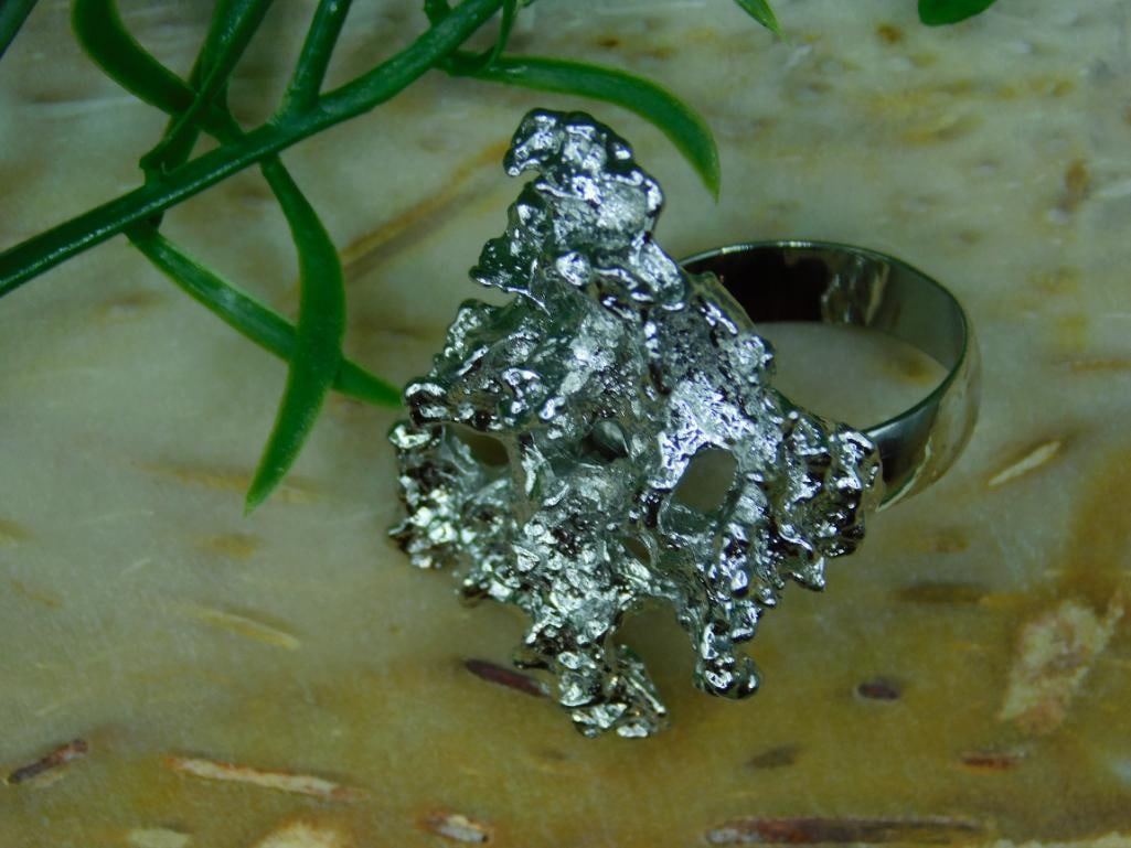SILVER CLUSTER RING ROCK STONE LAPIDARY SPECIMEN: SILVER CLUSTER RING ROCK STONE LAPIDARY SPECIMEN