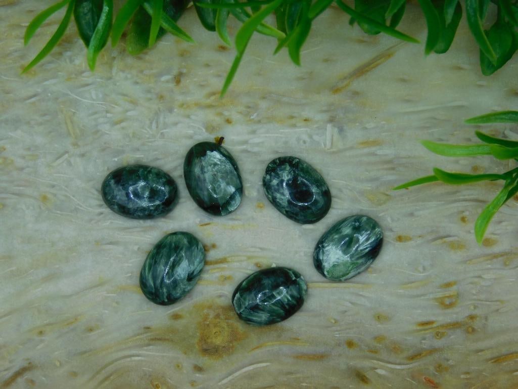 SERAPHINITE CABOCHONS ROCK STONE LAPIDARY SPECIMEN: SERAPHINITE CABOCHONS ROCK STONE LAPIDARY SPECIMEN