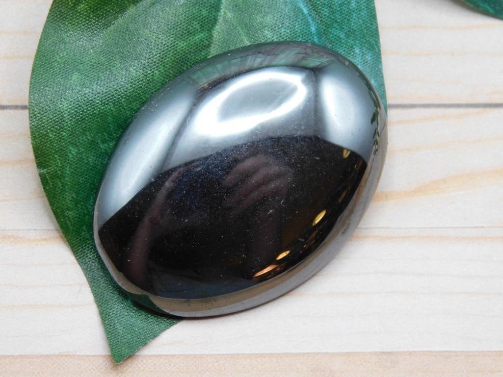 HEMATITE CABOCHON ROCK STONE LAPIDARY SPECIMEN (1 of 2)