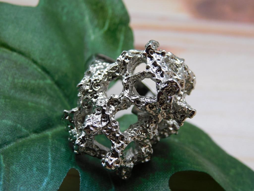 SILVER CLUSTER RING ROCK STONE LAPIDARY SPECIMEN: SILVER CLUSTER RING ROCK STONE LAPIDARY SPECIMEN