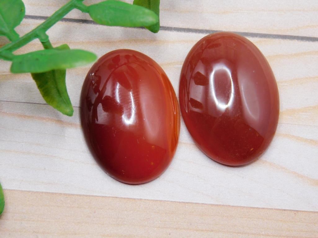 CARNELIAN CABOCHONS ROCK STONE LAPIDARY SPECIMEN: CARNELIAN CABOCHONS ROCK STONE LAPIDARY SPECIMEN