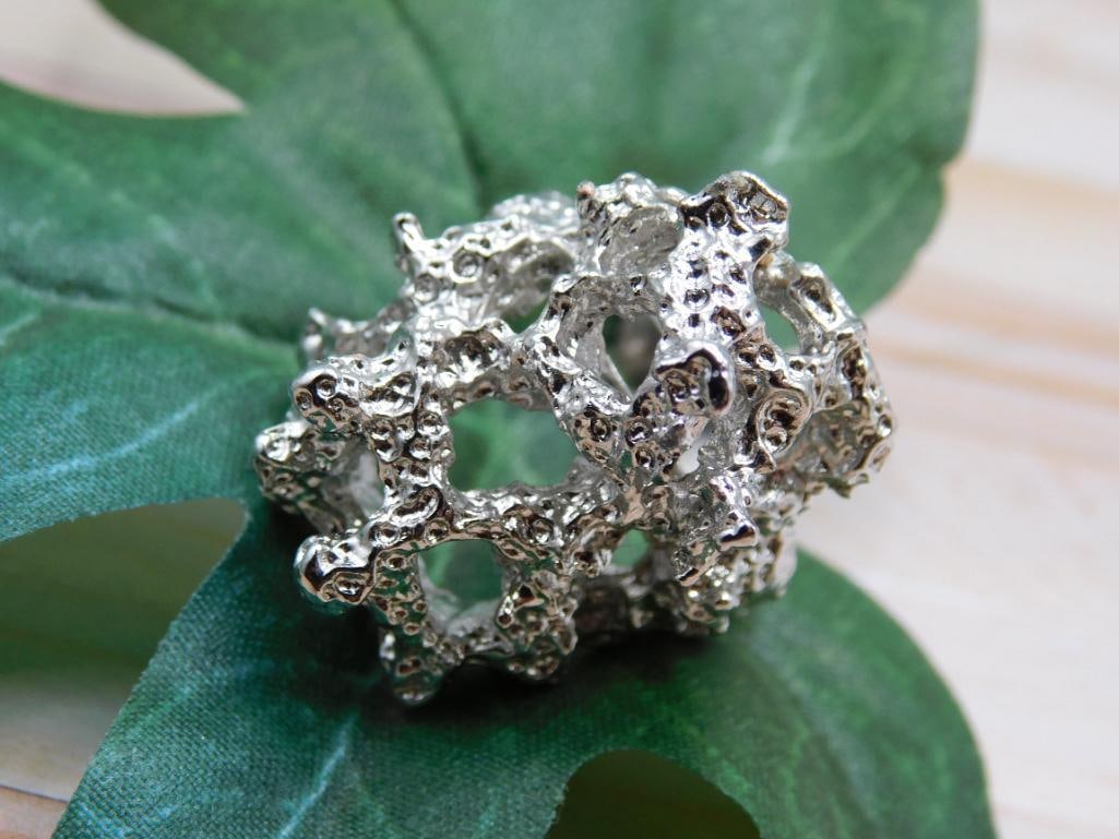 SILVER CLUSTER RING ROCK STONE LAPIDARY SPECIMEN: SILVER CLUSTER RING ROCK STONE LAPIDARY SPECIMEN