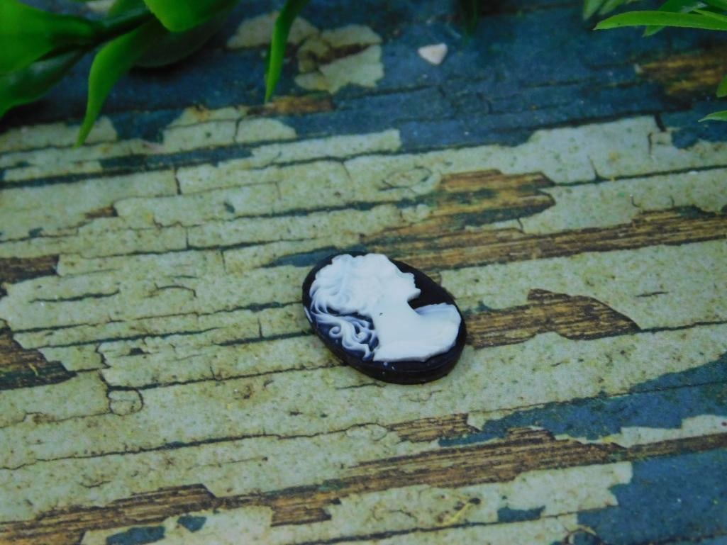 CAMEO CABOCHON ROCK STONE LAPIDARY SPECIMEN - 2