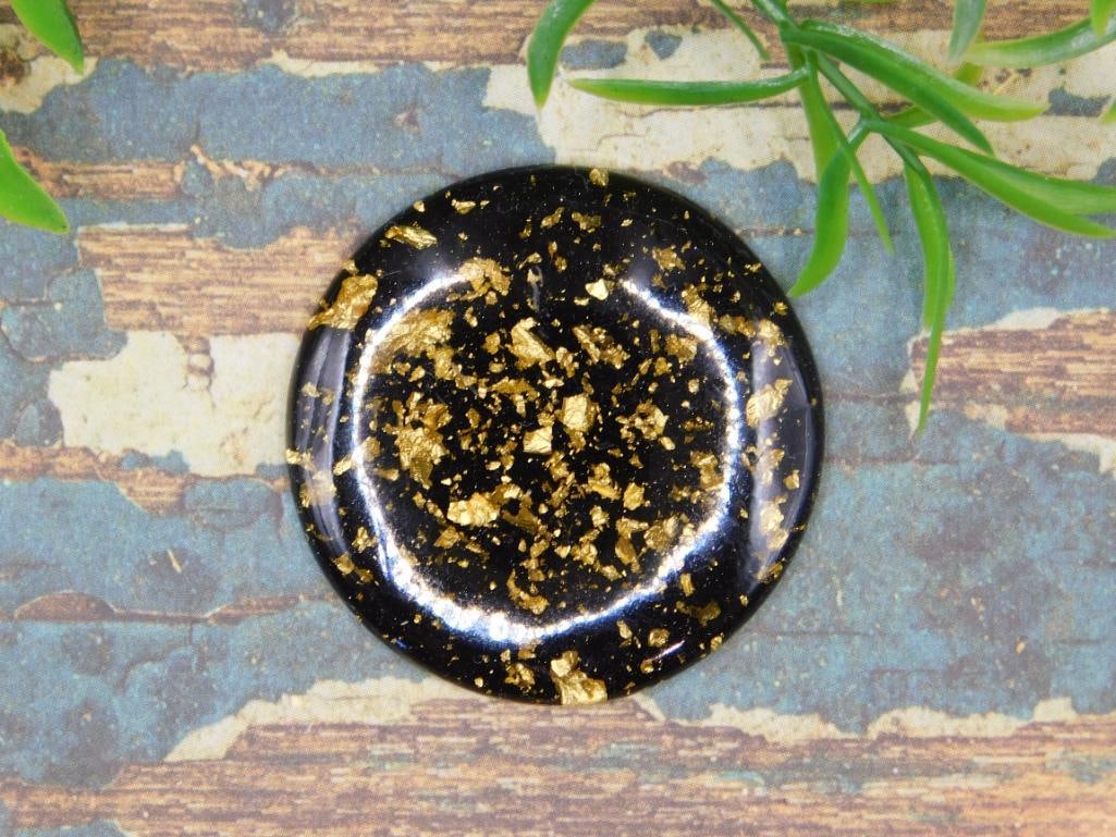 GOLD FLECKED CABOCHON ROCK STONE LAPIDARY SPECIMEN: GOLD FLECKED CABOCHON ROCK STONE LAPIDARY SPECIMEN