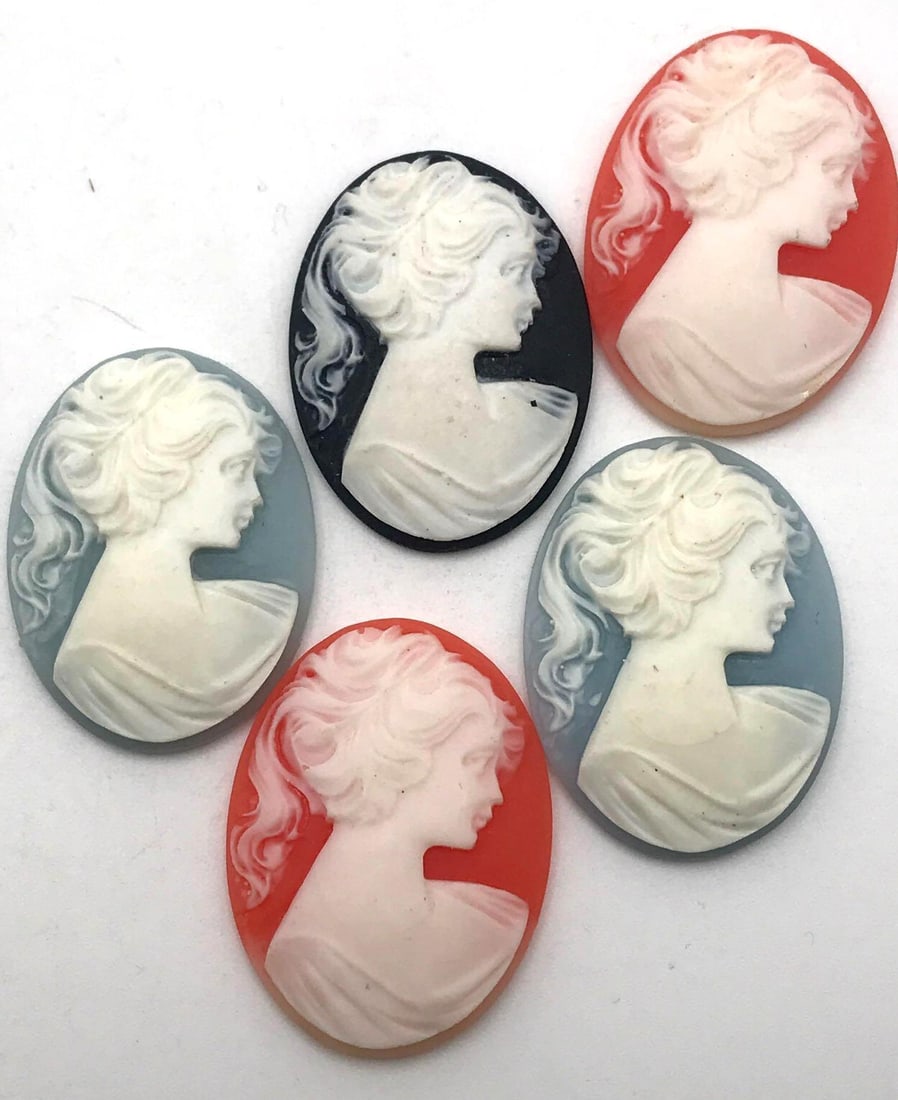 JEWELRY ROCK STONE LAPIDARY SPECIMEN: JEWELRY ROCK STONE LAPIDARY SPECIMEN