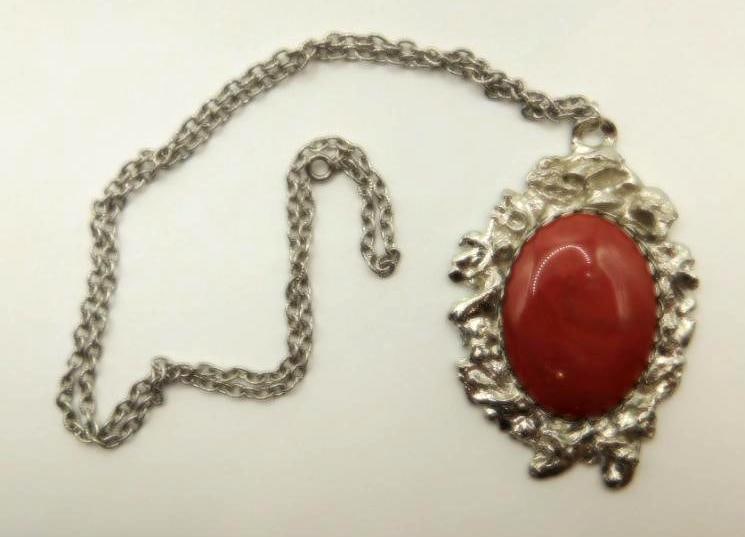 RED JASPER PENDANT NECKLACE ROCK STONE LAPIDARY SPECIMEN (1 of 2)