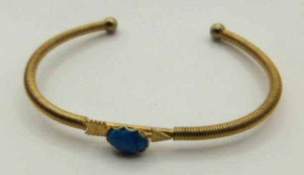 TURQUOISE STUDDED BRACELET ROCK STONE LAPIDARY SPECIMEN (1 of 2)