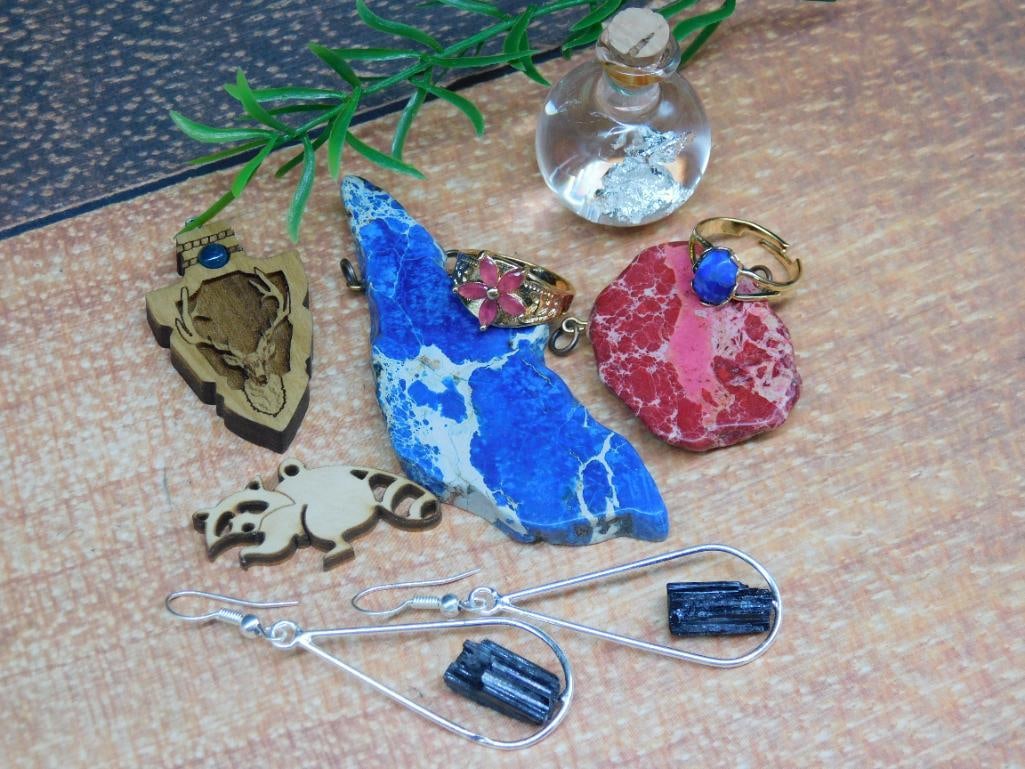 MIXED LOT ROCK STONE LAPIDARY SPECIMEN: MIXED LOT ROCK STONE LAPIDARY SPECIMEN