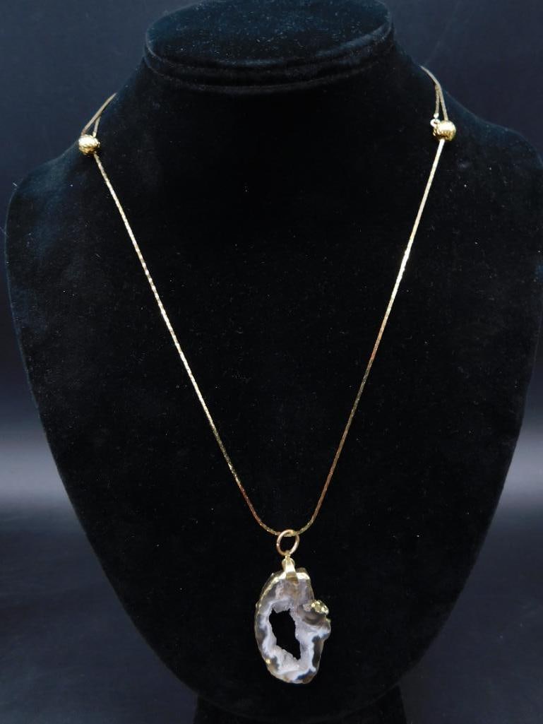 GEODE SLICE PENDANT ON CHAIN NECKLACE - 2