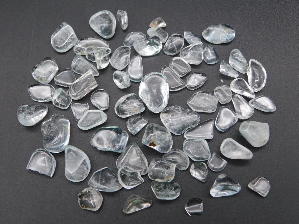 BLUE TOPAZ GEMSTONES 225 CARATS VINTAGE ANTIQUE (1 of 3)
