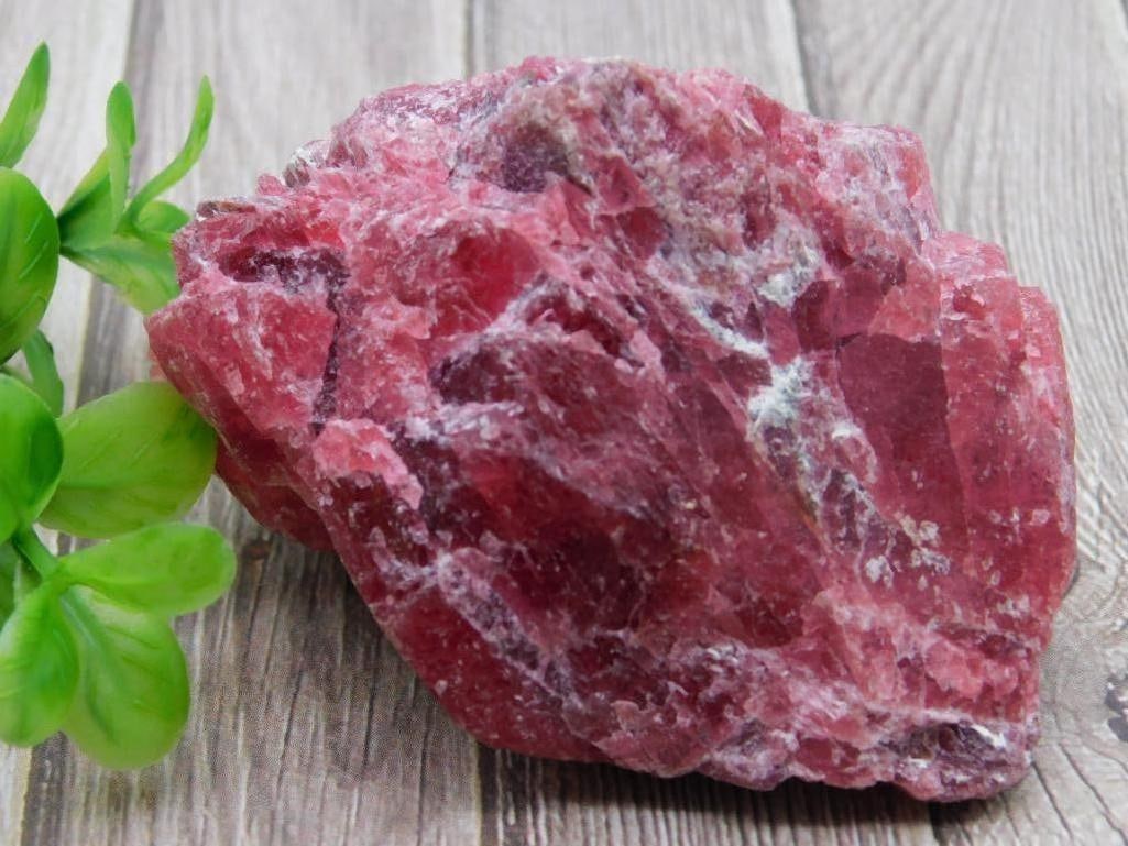 GEM RHODONITE 775 CARATS ROCK STONE LAPIDARY SPECIMEN (1 of 3)