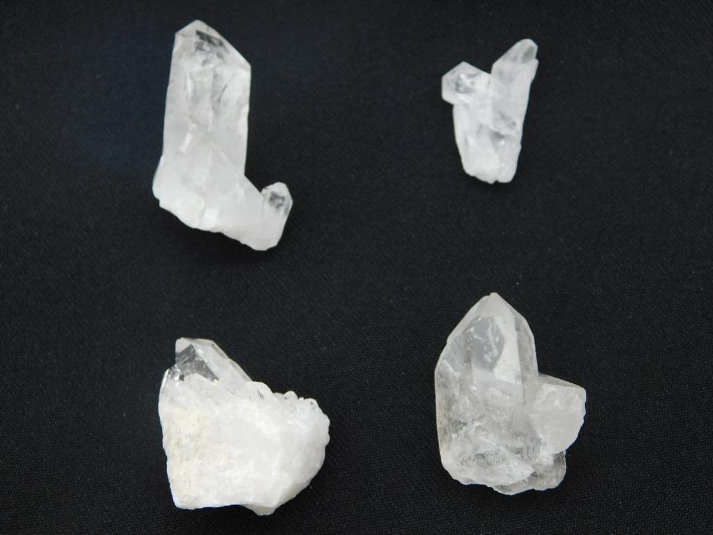 QUARTZ ROCK STONE LAPIDARY SPECIMEN (1 of 2)