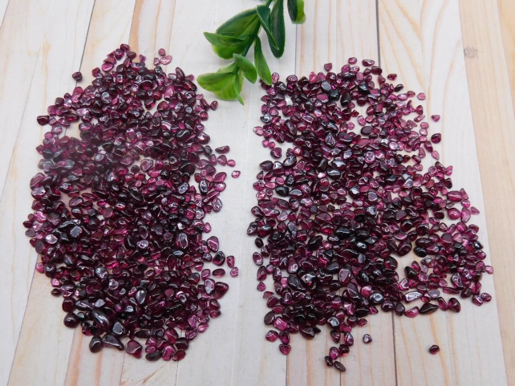 GARNET ROCK STONE LAPIDARY SPECIMEN: GARNET ROCK STONE LAPIDARY SPECIMEN