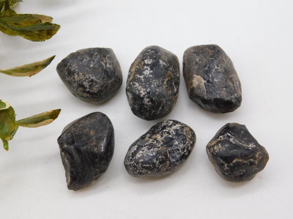 APACHE TEARS ROCK STONE LAPIDARY SPECIMEN (1 of 2)