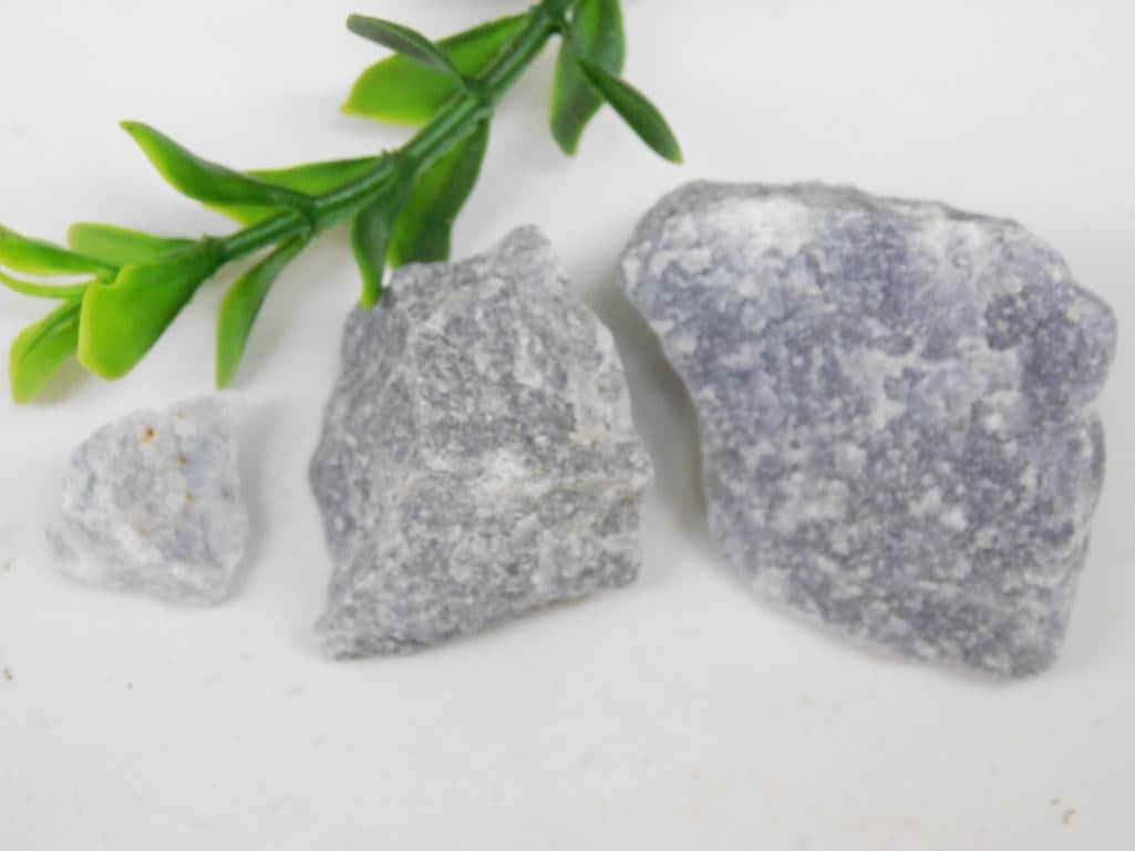 BLUE QUARTZ ROCK STONE LAPIDARY SPECIMEN (1 of 2)