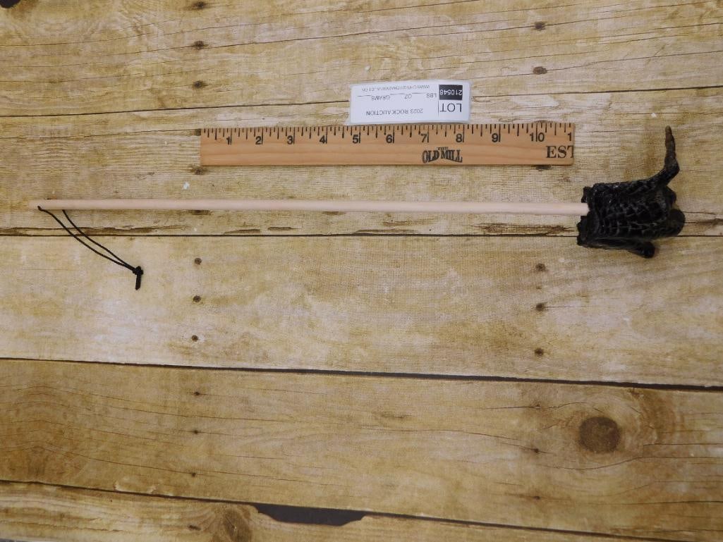 ALLIGATOR HAND BACK SCRATCHER - 2