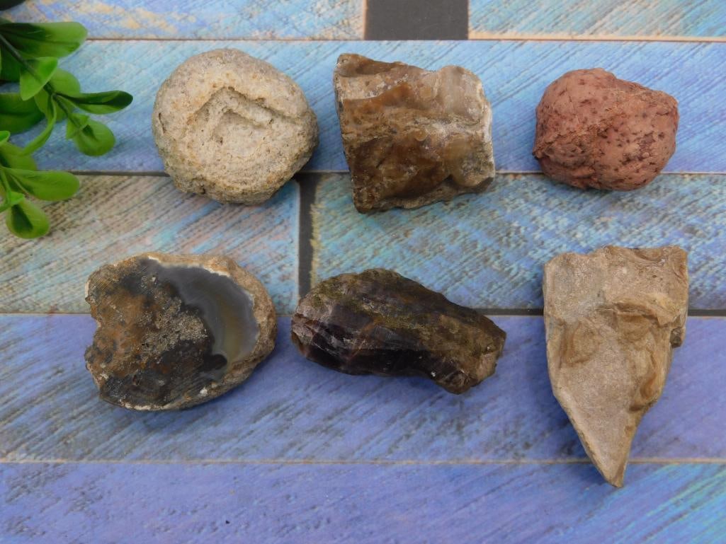 MIXED ROUGH LOT ROCK STONE LAPIDARY SPECIMEN: MIXED ROUGH LOT ROCK STONE LAPIDARY SPECIMEN
