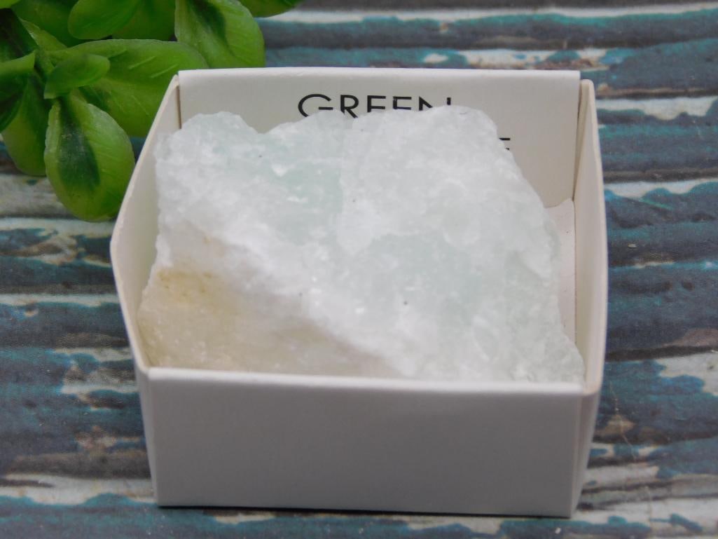 GREEN ARAGONITE ROCK STONE LAPIDARY SPECIMEN: GREEN ARAGONITE ROCK STONE LAPIDARY SPECIMEN