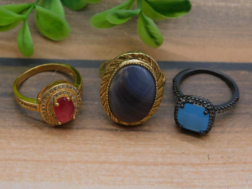 STONE RING ROCK STONE LAPIDARY SPECIMEN: STONE RING ROCK STONE LAPIDARY SPECIMEN