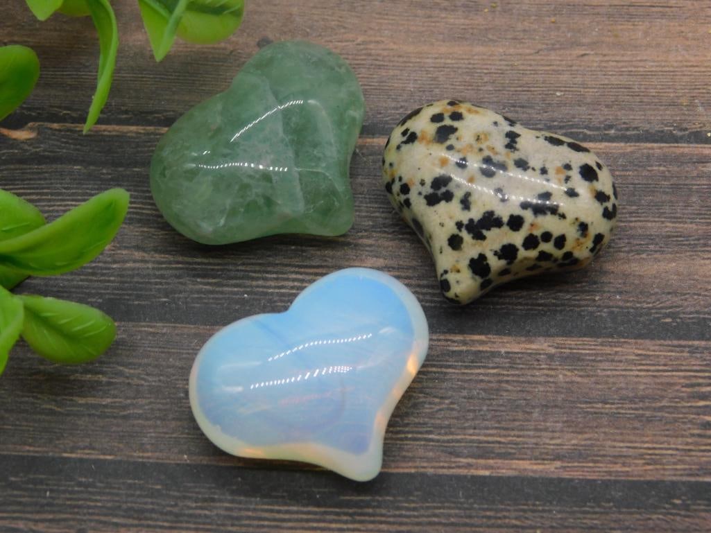 STONE HEARTS ROCK STONE LAPIDARY SPECIMEN: STONE HEARTS ROCK STONE LAPIDARY SPECIMEN