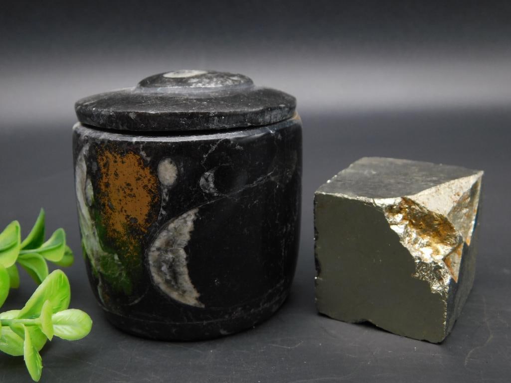 MIXED LOT ROCK STONE LAPIDARY SPECIMEN (1 of 3)