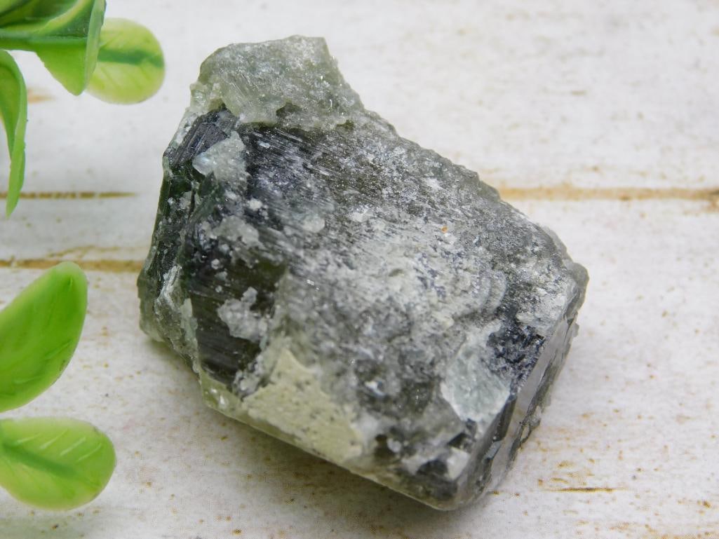 ROCK STONE LAPIDARY SPECIMEN (1 of 2)