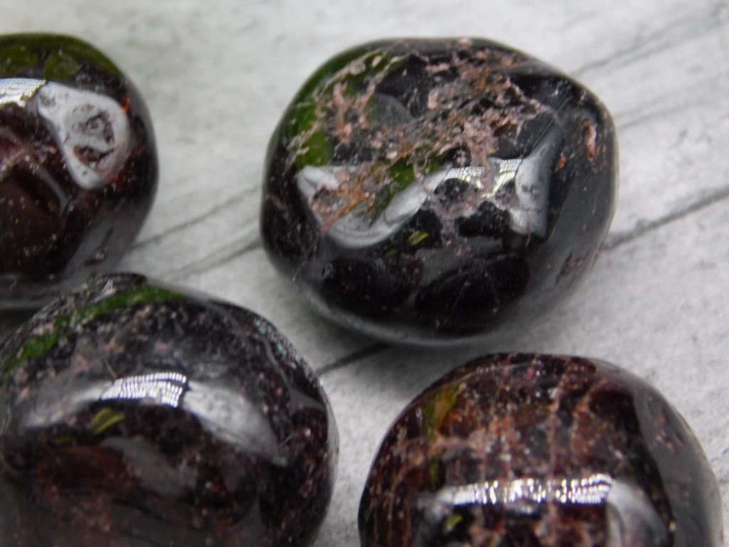 ROCK STONE LAPIDARY SPECIMEN - 2