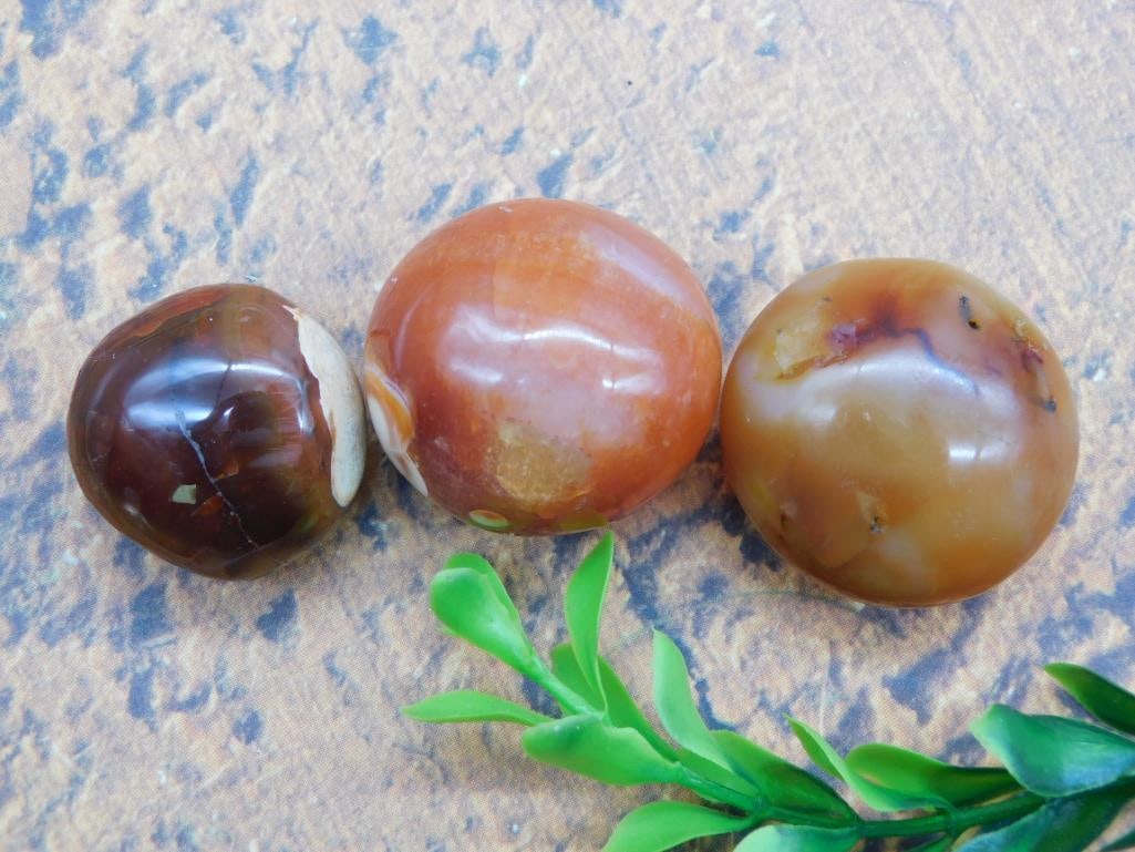 CARNELIAN ROCK STONE LAPIDARY SPECIMEN (1 of 2)