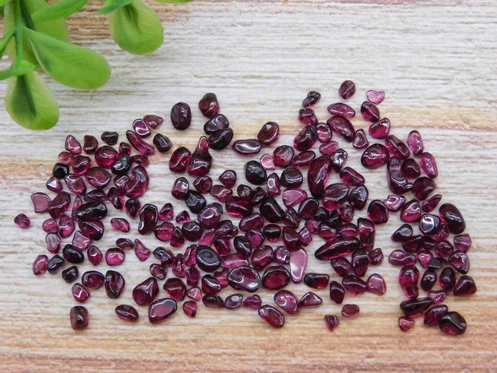 GARNET ROCK STONE LAPIDARY SPECIMEN (1 of 2)