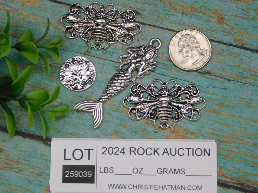 MIXED PENDANT LOT - 2