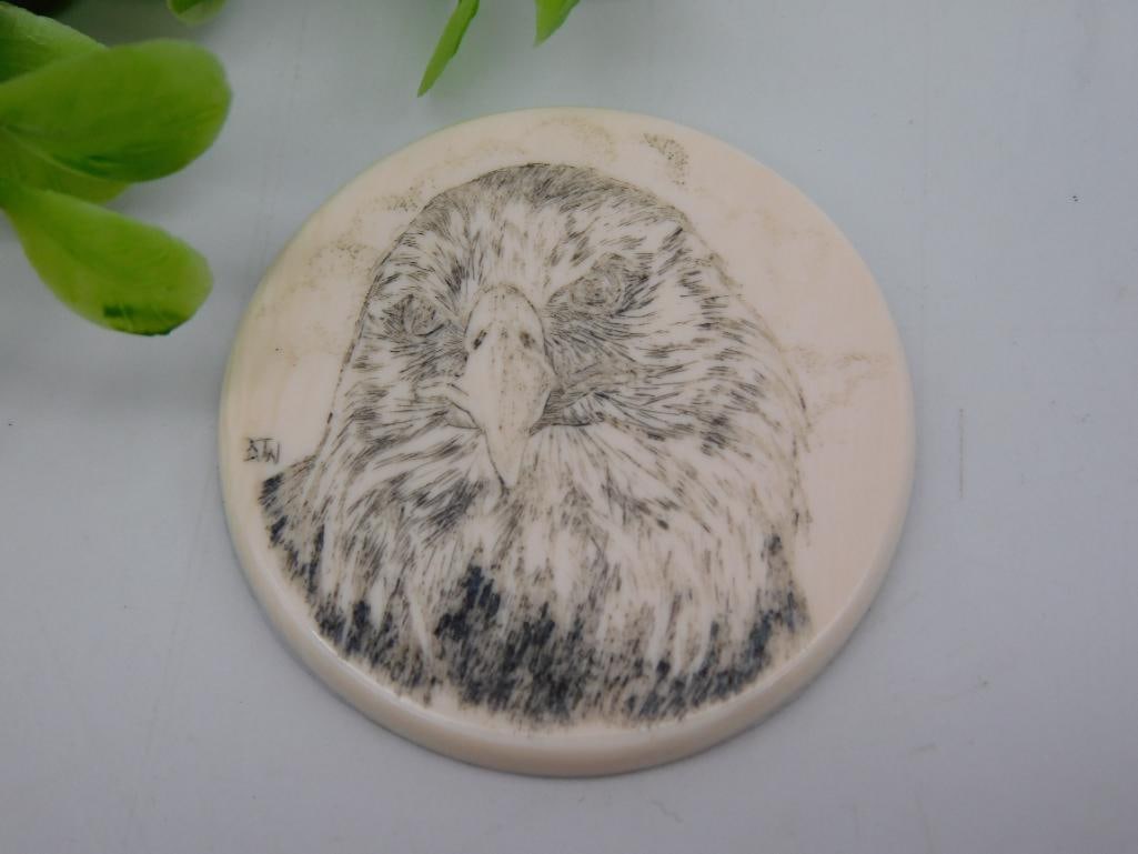 SCRIMSHAW CABOCHON ROCK STONE LAPIDARY SPECIMEN: SCRIMSHAW CABOCHON ROCK STONE LAPIDARY SPECIMEN