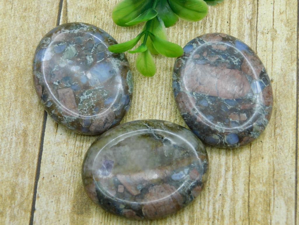 WORRY STONES ROCK STONE LAPIDARY SPECIMEN: WORRY STONES ROCK STONE LAPIDARY SPECIMEN