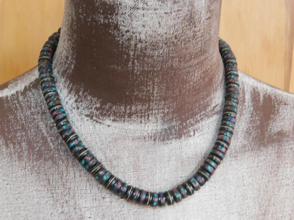 AFRICAN TRADE BEADS ROCK STONE LAPIDARY SPECIMEN: AFRICAN TRADE BEADS ROCK STONE LAPIDARY SPECIMEN