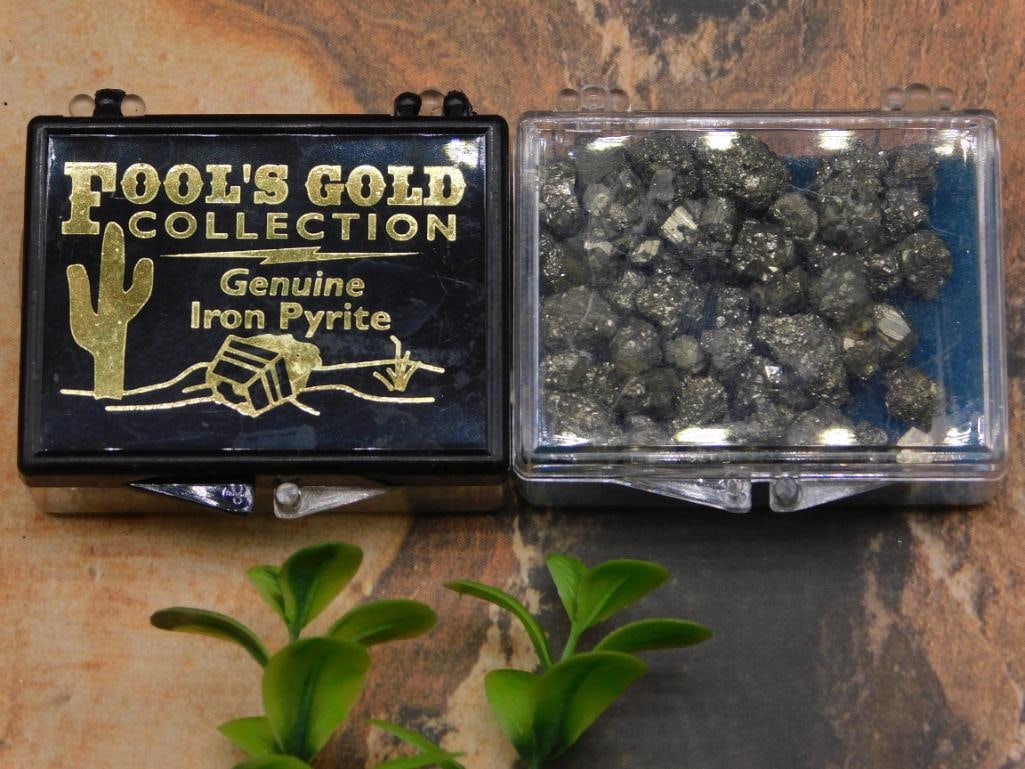 PYRITE ROCK STONE LAPIDARY SPECIMEN: PYRITE ROCK STONE LAPIDARY SPECIMEN