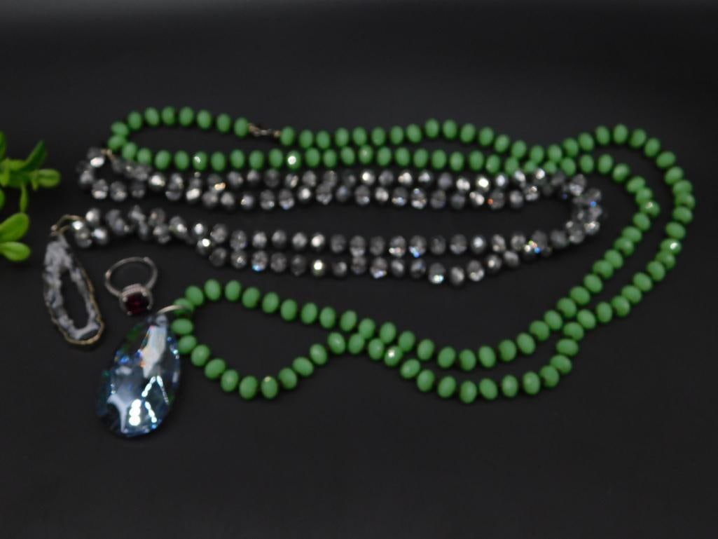 MIXED JEWELRY LOT ROCK STONE LAPIDARY SPECIMEN: MIXED JEWELRY LOT ROCK STONE LAPIDARY SPECIMEN