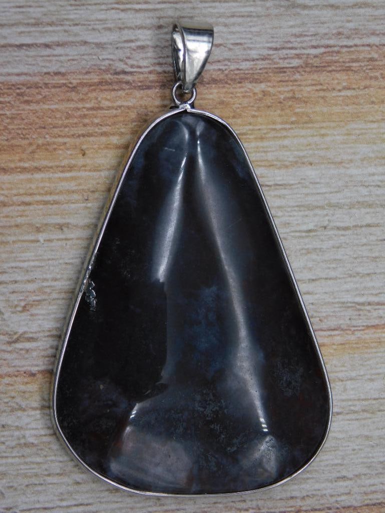 GENUINE STONE PENDANT ROCK STONE LAPIDARY SPECIMEN (1 of 2)