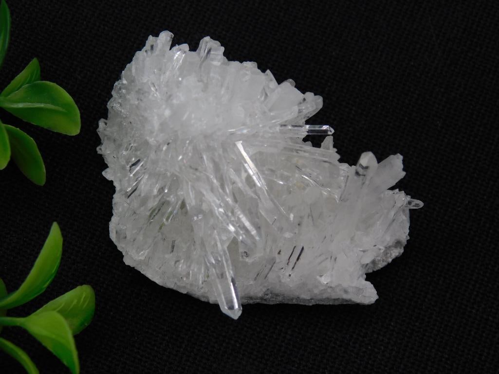 QUARTZ CLUSTER ROCK STONE LAPIDARY SPECIMEN (1 of 2)