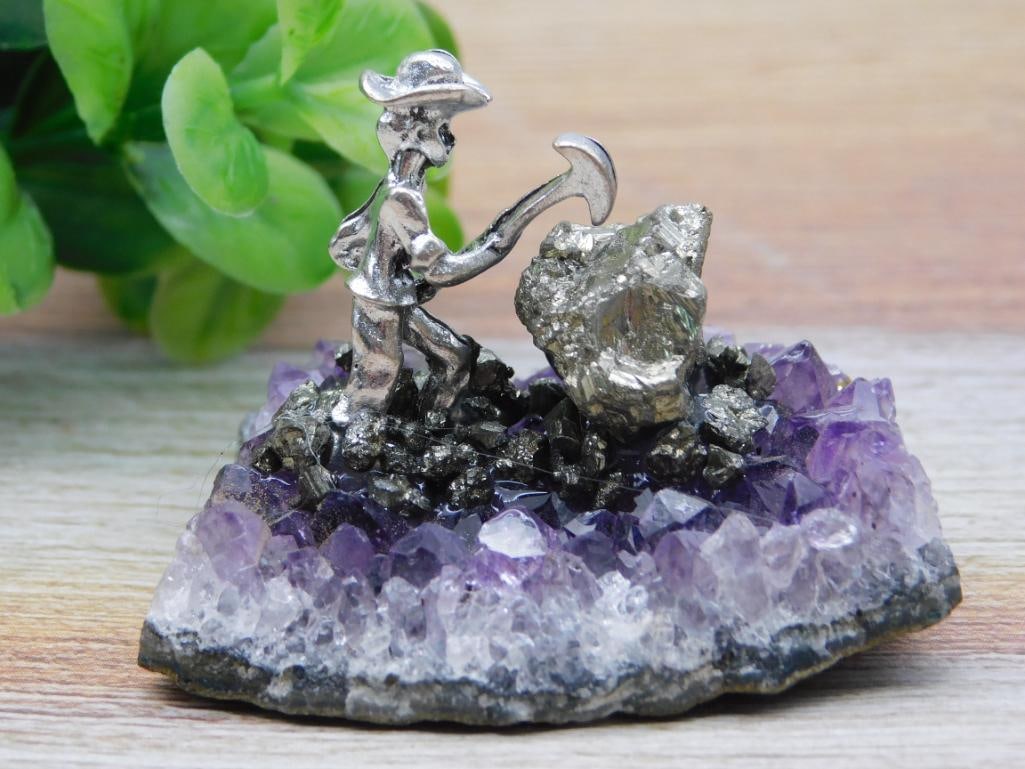 PYRITE MINER ON AMETHYST ROCK STONE LAPIDARY SPECIMEN: PYRITE MINER ON AMETHYST ROCK STONE LAPIDARY SPECIMEN