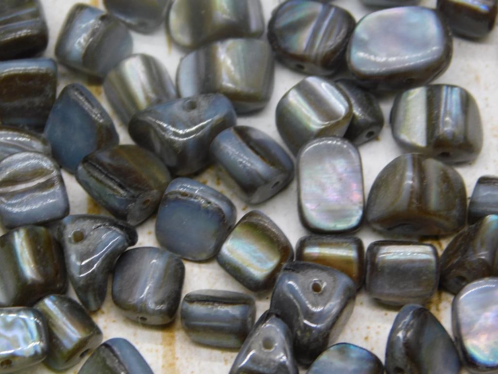 SHELL BEADS ROCK STONE LAPIDARY SPECIMEN - 2