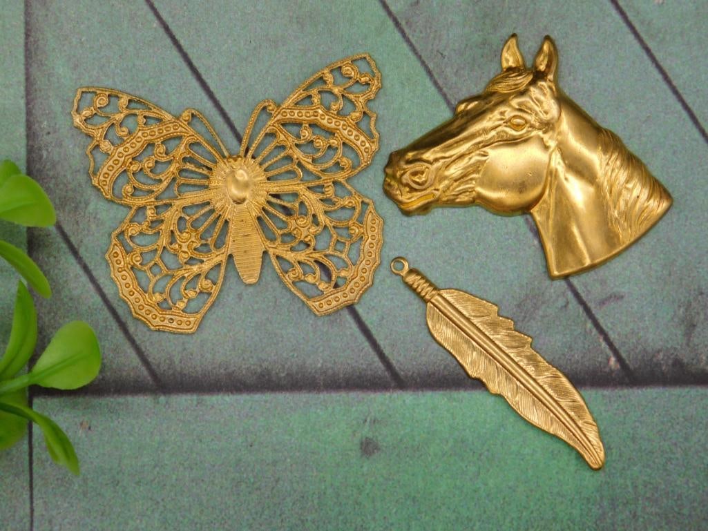 MIXED PENDANTS: MIXED PENDANTS