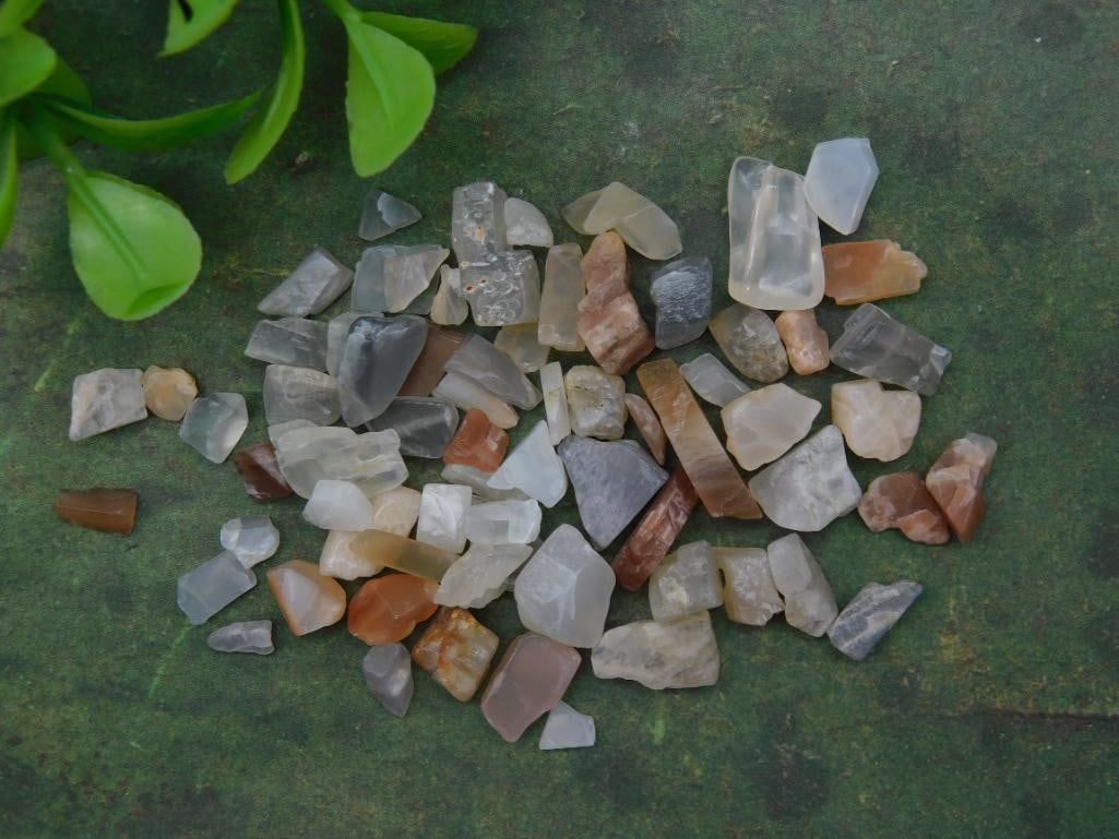 12 Grams of Rainbow Moonstone Gemstones ROCK STONE LAPIDARY SPECIMEN: 12 Grams of Rainbow Moonstone Gemstones ROCK STONE LAPIDARY SPECIMEN